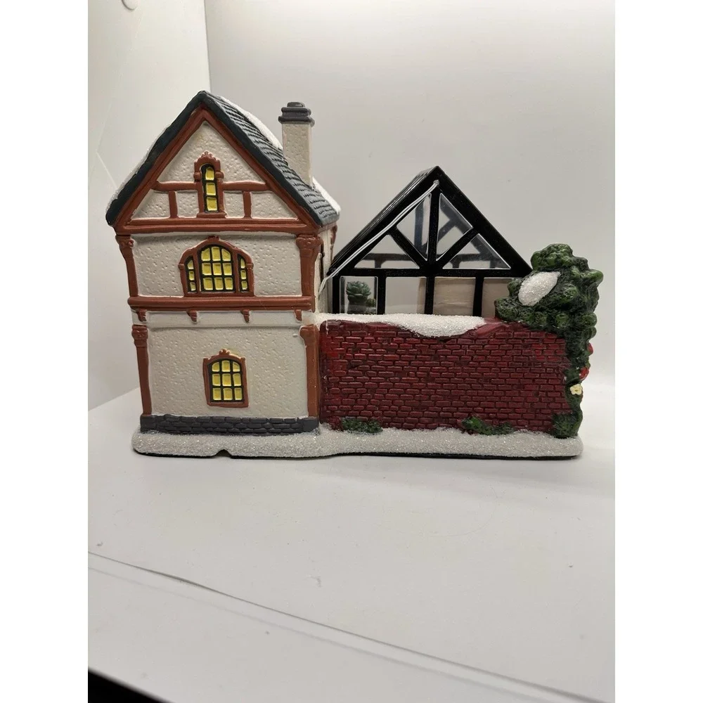 St. Nicholas Square Christmas Village Plant Shop Lighted Building‎ 2020 Tested